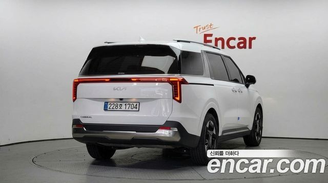 Kia Carnival (IV) Diesel 9-Seater Noblesse 2025 — фото 2
