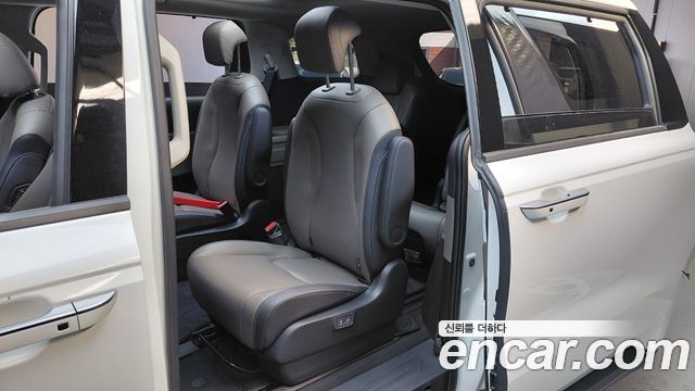 Kia Carnival (IV) Diesel 9-Seater Noblesse 2025 — фото 11