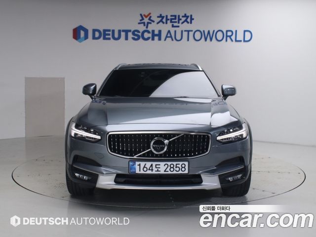 Volvo V90 Cross Country T5 Pro AWD 2020 — фото 3