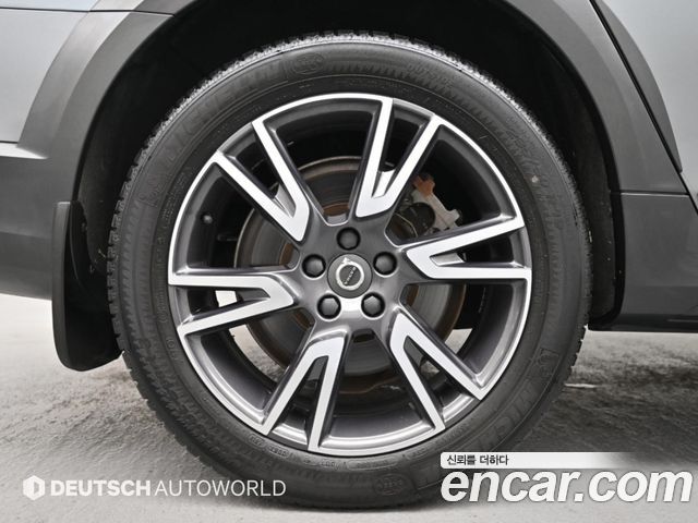 Volvo V90 Cross Country T5 Pro AWD 2020 — фото 5