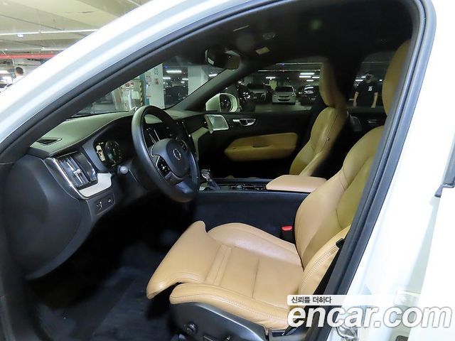 Volvo XC60 (II) D5 Inscription 2019 — фото 6
