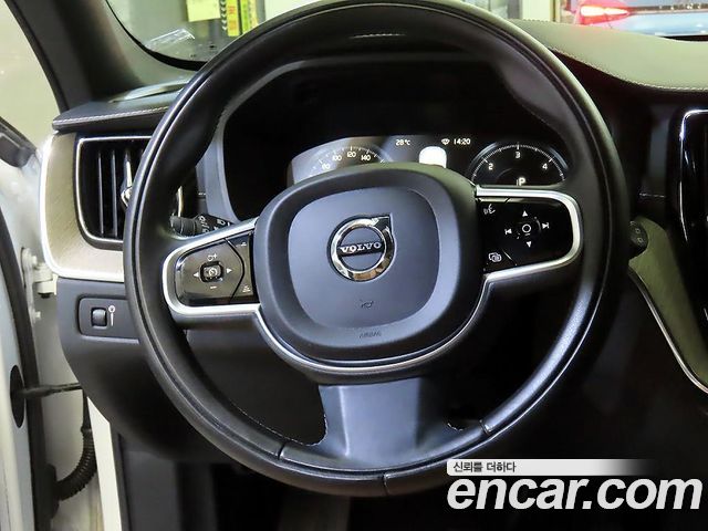Volvo XC60 (II) D5 Inscription 2019 — фото 8