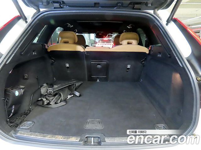 Volvo XC60 (II) D5 Inscription 2019 — фото 21