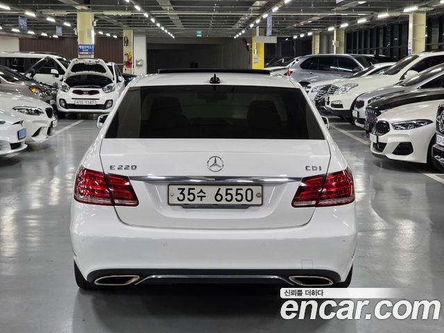 Mercedes-Benz E-Class (W212) E220 Bluetec Avantgarde 2014 — фото 4