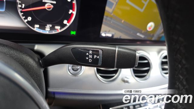 Mercedes-Benz E-Class (W213) E300 AMG Line 2019 — фото 9