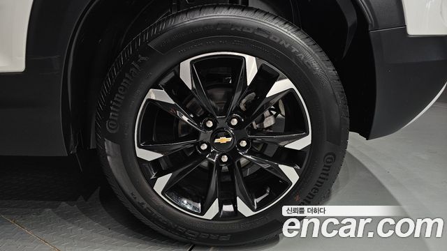 Chevrolet Trailblazer 1.3 Turbo 2WD Premier 2022 — фото 21