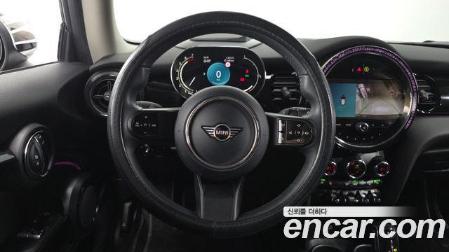 MINI Cooper Classic Third Generation 2023 — фото 17