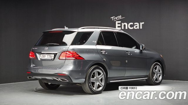 Mercedes-Benz GLE-Class (W166) GLE350 d 4MATIC Premium 2018 — фото 2