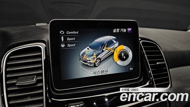 Mercedes-Benz GLE-Class (W166) GLE350 d 4MATIC Premium 2018 — фото 16
