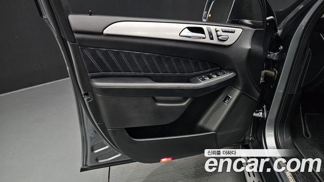Mercedes-Benz GLE-Class (W166) GLE350 d 4MATIC Premium 2018 — фото 24