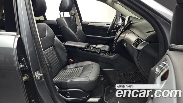 Mercedes-Benz GLE-Class (W166) GLE350 d 4MATIC Premium 2018 — фото 26