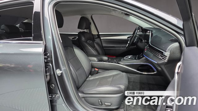 Hyundai Grandeur (IG) 2.5 Premium Choice 2020 — фото 26
