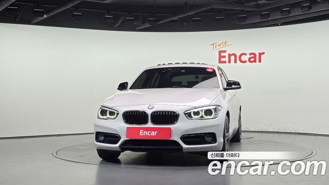 BMW 1 Series (F20) 118d Sport 5Door 2019 — фото 3