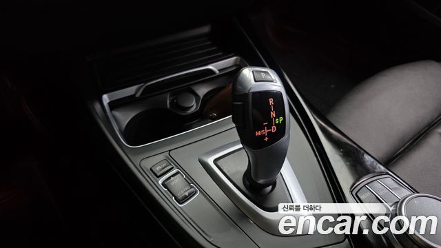 BMW 1 Series (F20) 118d Sport 5Door 2019 — фото 9