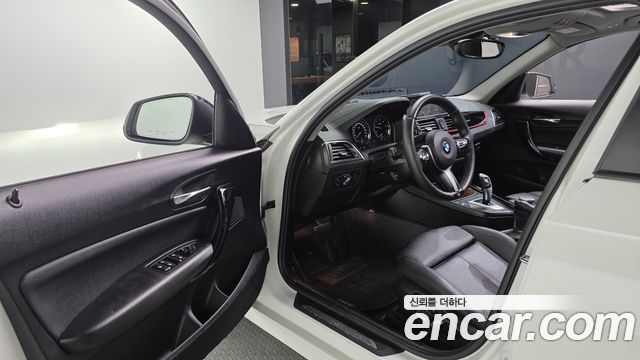 BMW 1 Series (F20) 118d Sport 5Door 2019 — фото 10