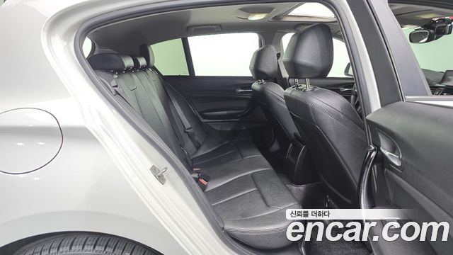 BMW 1 Series (F20) 118d Sport 5Door 2019 — фото 12