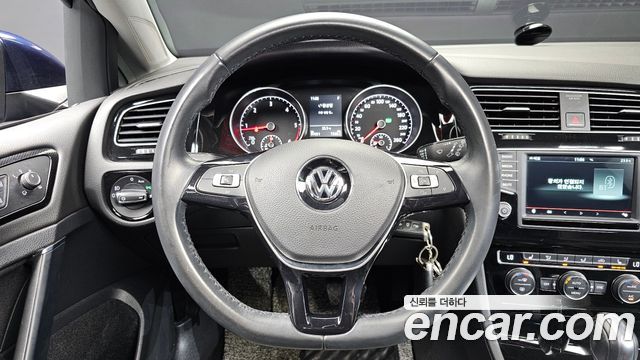 Volkswagen Golf (VII) 2.0 TDI 2016 — фото 13
