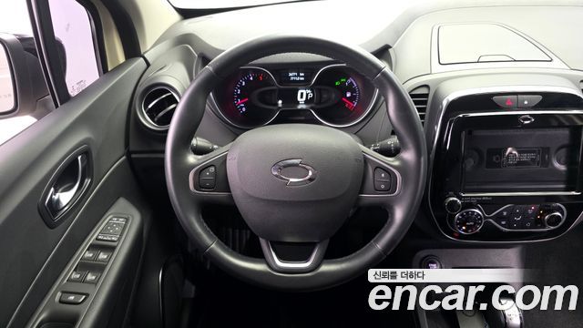Renault Korea QM3 RE 2018 — фото 13