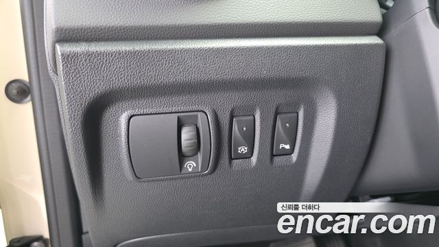 Renault Korea QM3 RE 2018 — фото 29