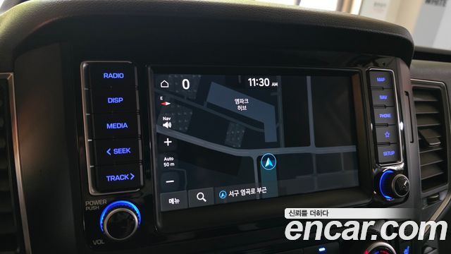 Hyundai Solati 15-seater Luxury 2023 — фото 14