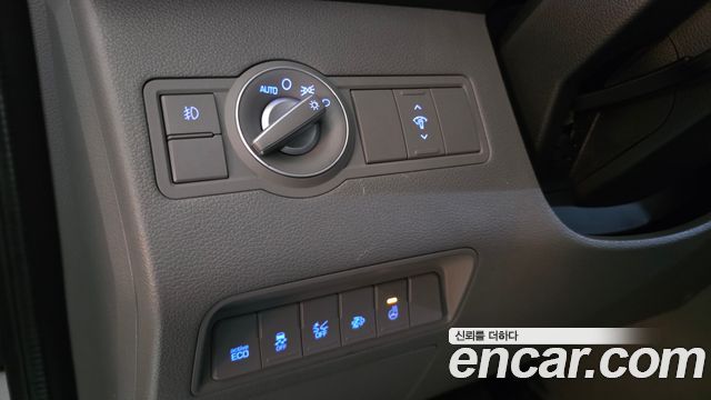 Hyundai Solati 15-seater Luxury 2023 — фото 29