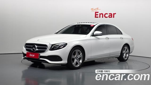 Mercedes-Benz E-Class (W213) E220d Avantgarde