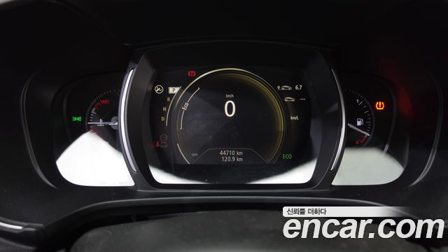 Renault Korea QM6 2.0 LPe LE Signature 2WD 2022 — фото 8