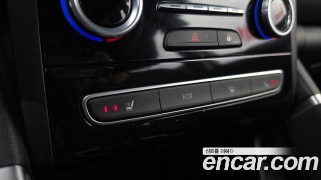 Renault Korea QM6 2.0 LPe LE Signature 2WD 2022 — фото 27