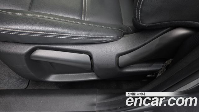 Renault Korea QM6 2.0 LPe LE Signature 2WD 2022 — фото 31