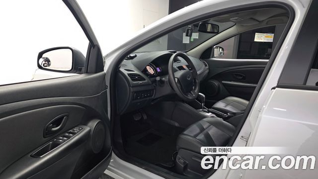 Renault Korea SM3 Neo SE 2018 — фото 10