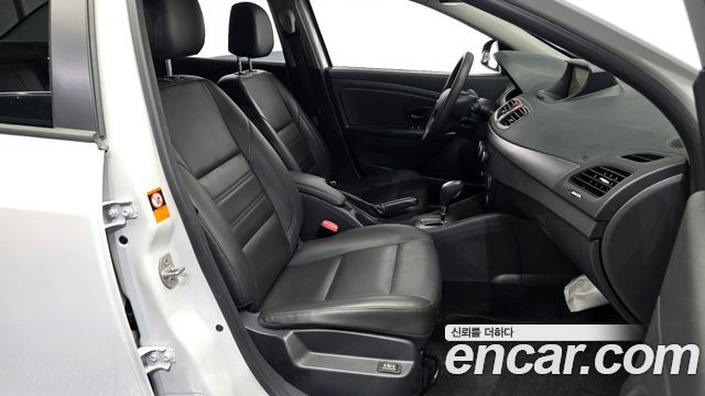 Renault Korea SM3 Neo SE 2018 — фото 11