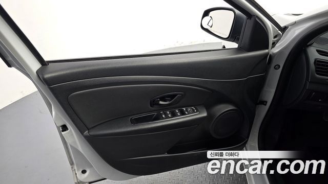 Renault Korea SM3 Neo SE 2018 — фото 24