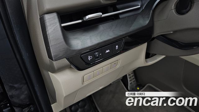 Kia Carnival (IV) Diesel 9-Seater Signature 2023 — фото 17