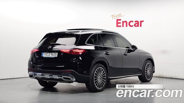 Mercedes-Benz GLC-Class (X254) GLC300 4MATIC AMG Line 2024 — фото 2