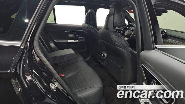 Mercedes-Benz GLC-Class (X254) GLC300 4MATIC AMG Line 2024 — фото 32