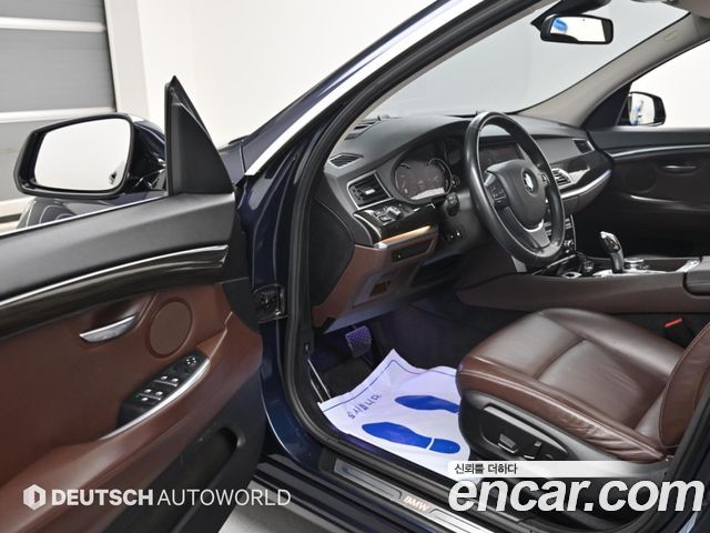 BMW 5 Series GT (F07) GT xDrive 2015 — фото 15