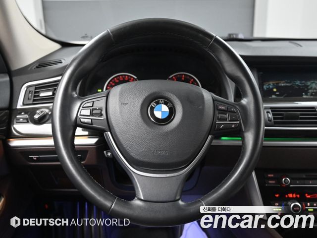 BMW 5 Series GT (F07) GT xDrive 2015 — фото 17