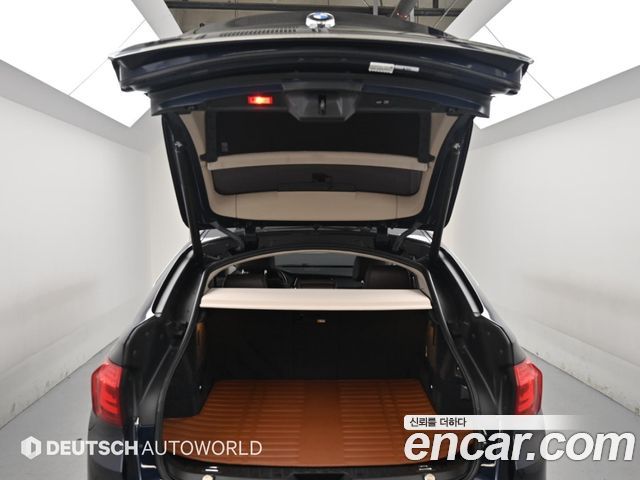 BMW 5 Series GT (F07) GT xDrive 2015 — фото 23