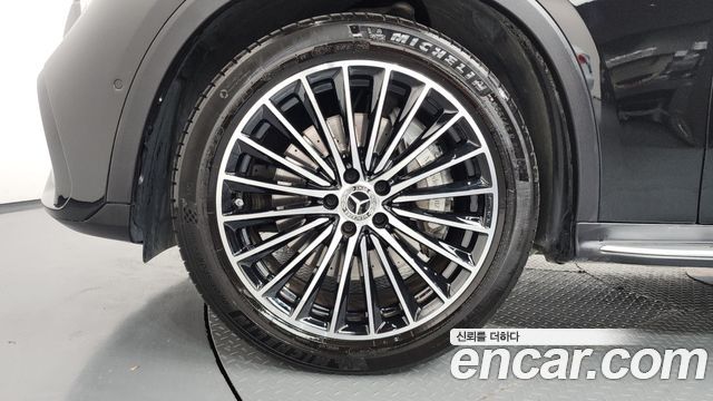 Mercedes-Benz GLC-Class (X254) GLC300 4MATIC AMG Line 2025 — фото 5