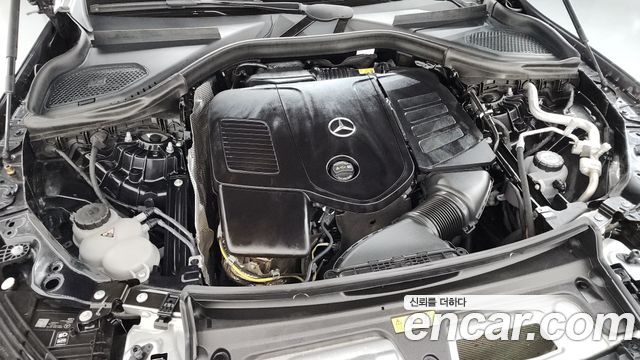 Mercedes-Benz GLC-Class (X254) GLC300 4MATIC AMG Line 2025 — фото 6