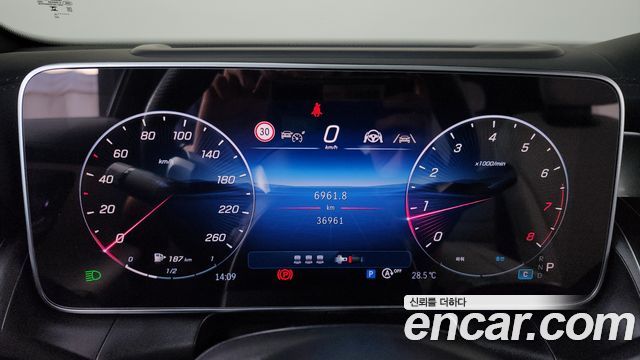 Mercedes-Benz GLC-Class (X254) GLC300 4MATIC AMG Line 2025 — фото 8