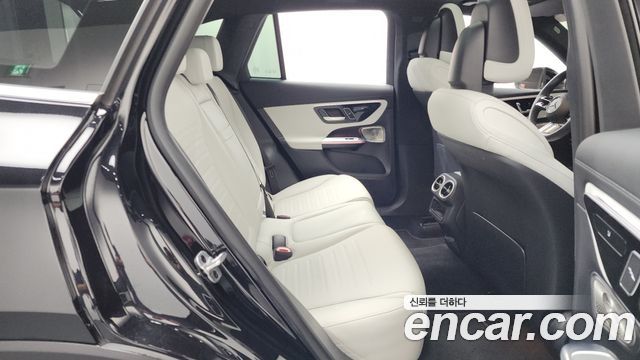 Mercedes-Benz GLC-Class (X254) GLC300 4MATIC AMG Line 2025 — фото 11