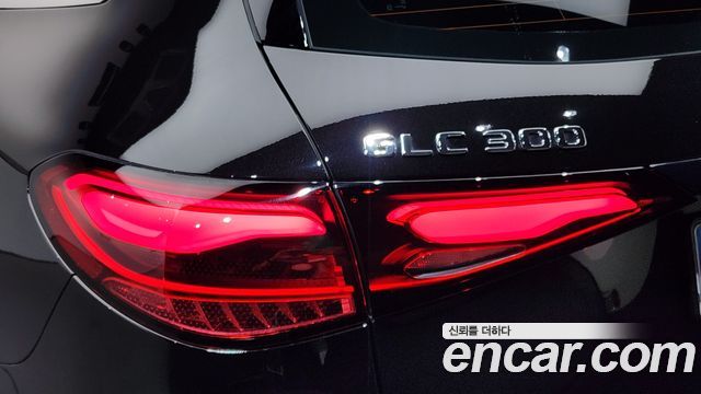 Mercedes-Benz GLC-Class (X254) GLC300 4MATIC AMG Line 2025 — фото 23