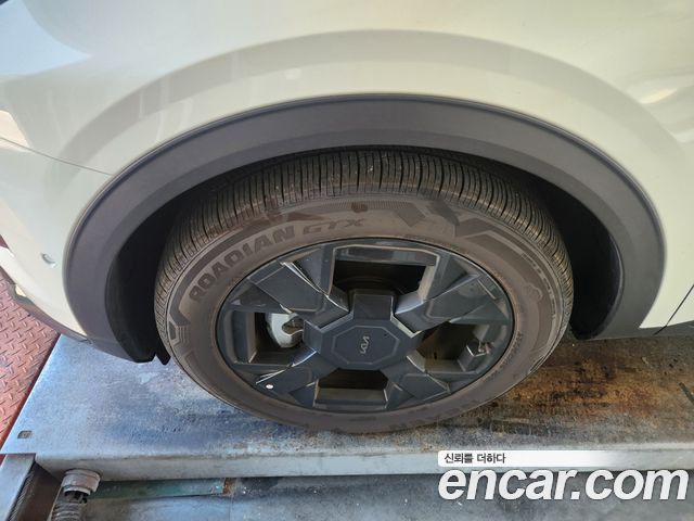 Kia Sportage (V) Gasoline 1.6 Turbo 4WD Signature X Line 2026 — фото 4