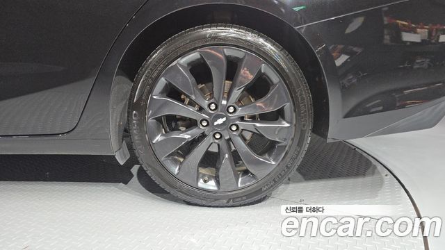 Chevrolet Malibu 2.0 Turbo LT Permium 2017 — фото 21