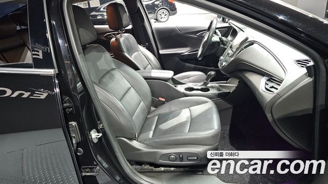 Chevrolet Malibu 2.0 Turbo LT Permium 2017 — фото 26