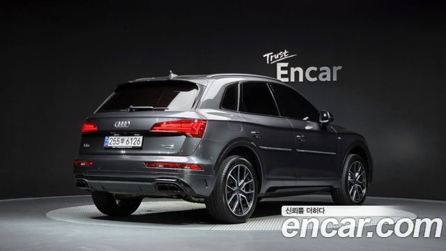 Audi Q5 (FY) 45 TFSI Quattro Premium 2024 — фото 2