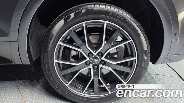 Audi Q5 (FY) 45 TFSI Quattro Premium 2024 — фото 21