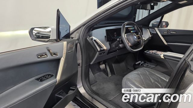 BMW iX xDrive50 Sports Plus 2022 — фото 10