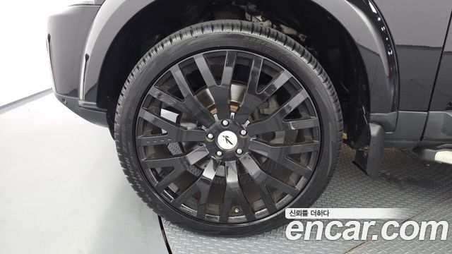 Land Rover Discovery 4 3.0 SDV6 SE 2016 — фото 5
